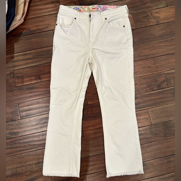 Johnny Was Cropped The Baby Boot Cut Jean White Butterfly Embroidery Size 27 - Picture 1 of 8